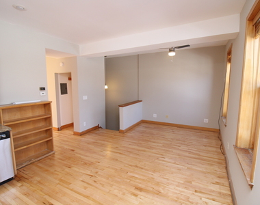 1852 W Thomas Street - Photo Thumbnail 1