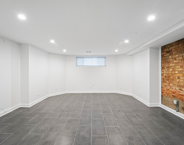2737 W Lunt Avenue - Photo Thumbnail 22