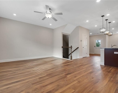 126 Reagan Street - Photo Thumbnail 15