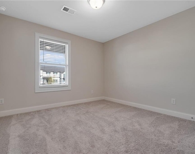 126 Reagan Street - Photo Thumbnail 27