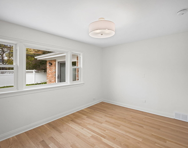 624 S Madison Avenue - Photo Thumbnail 12