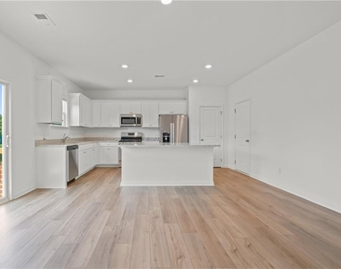 3922 Rustic Barn Way - Photo Thumbnail 11