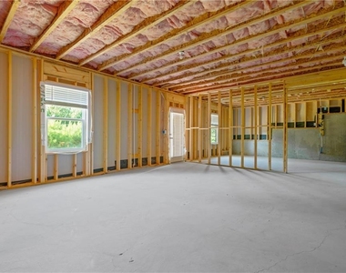 3922 Rustic Barn Way - Photo Thumbnail 36
