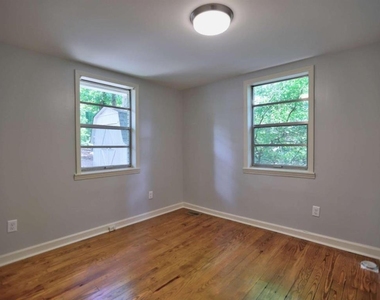 5465 Honeysuckle Trail - Photo Thumbnail 16