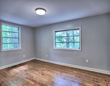 5465 Honeysuckle Trail - Photo Thumbnail 14