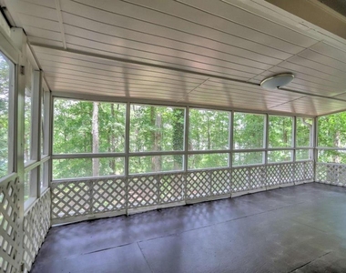 5465 Honeysuckle Trail - Photo Thumbnail 11