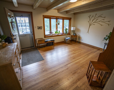10804 S Ridgeway Avenue - Photo Thumbnail 2