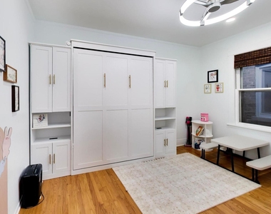 6217 W Grace Street - Photo Thumbnail 13