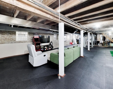 6217 W Grace Street - Photo Thumbnail 15