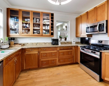 6217 W Grace Street - Photo Thumbnail 8