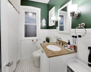 6217 W Grace Street - Photo Thumbnail 14