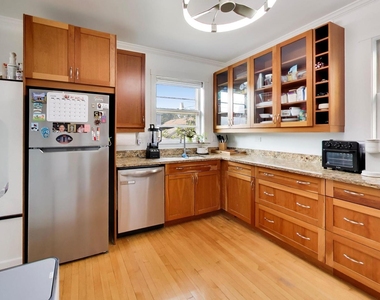 6217 W Grace Street - Photo Thumbnail 9
