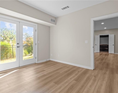 1231 Ellington Court - Photo Thumbnail 66
