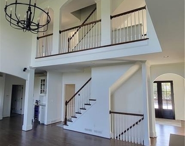 1231 Ellington Court - Photo Thumbnail 15