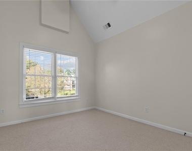 1231 Ellington Court - Photo Thumbnail 42