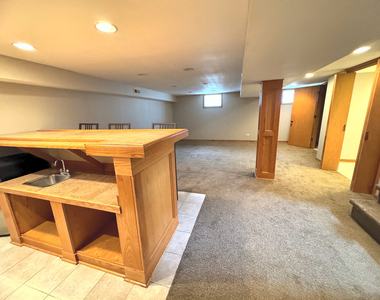 690 N Michigan Street - Photo Thumbnail 11