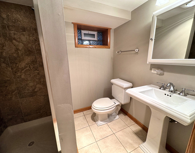 690 N Michigan Street - Photo Thumbnail 13