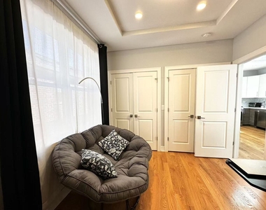2839 N Rutherford Avenue - Photo Thumbnail 12