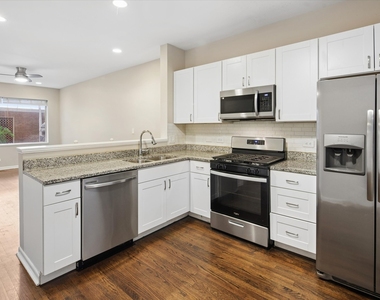 3923 W Ainslie Street - Photo Thumbnail 8