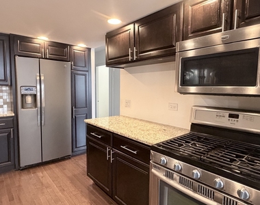 40 E Cedar Street - Photo Thumbnail 9