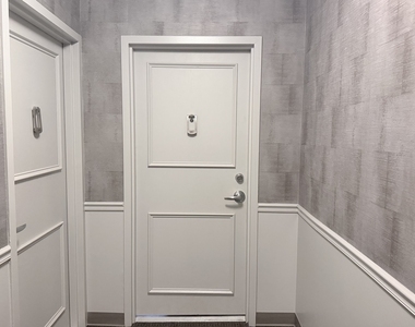 40 E Cedar Street - Photo Thumbnail 1