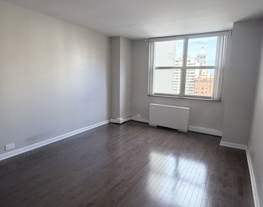40 E Cedar Street - Photo Thumbnail 15