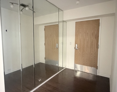 40 E Cedar Street - Photo Thumbnail 2
