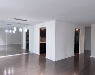 40 E Cedar Street - Photo Thumbnail 7