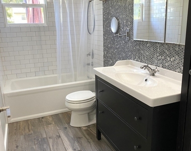 2441 Waupaca Court - Photo Thumbnail 13