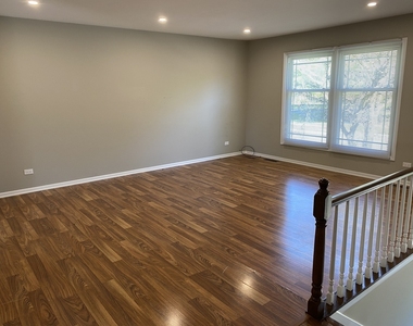 2441 Waupaca Court - Photo Thumbnail 8