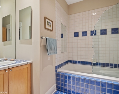 5514 N Paulina Street - Photo Thumbnail 11
