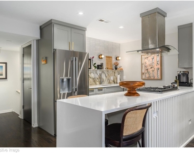 1660 N Hudson Avenue - Photo Thumbnail 8