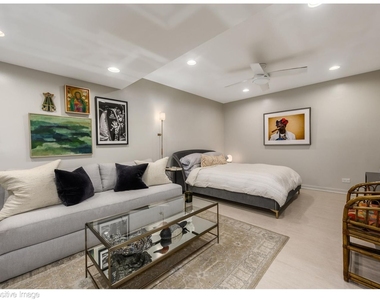 1660 N Hudson Avenue - Photo Thumbnail 22