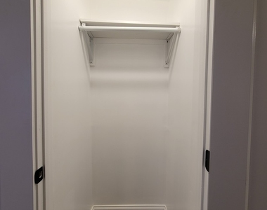 6422 N Richmond Street - Photo Thumbnail 5