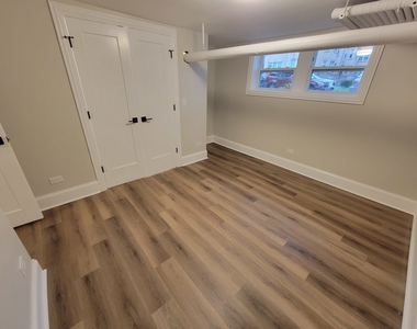 6422 N Richmond Street - Photo Thumbnail 10