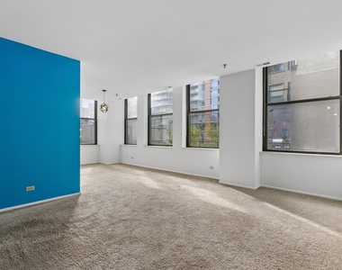 740 S Federal Street - Photo Thumbnail 3