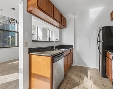 740 S Federal Street - Photo Thumbnail 6