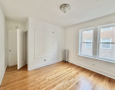 2809 W Lunt Avenue - Photo Thumbnail 18