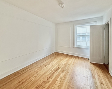 2809 W Lunt Avenue - Photo Thumbnail 12