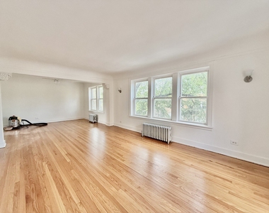 2809 W Lunt Avenue - Photo Thumbnail 3