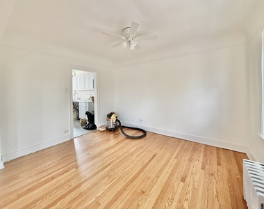 2809 W Lunt Avenue - Photo Thumbnail 6
