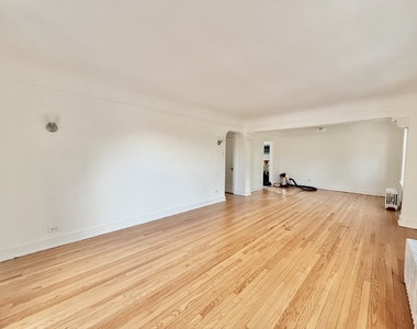 2809 W Lunt Avenue - Photo Thumbnail 4