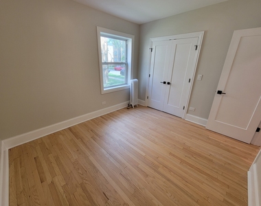 6422 N Richmond Street - Photo Thumbnail 7