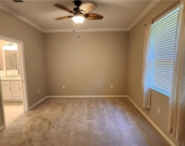 15090 Cortona Way - Photo Thumbnail 8