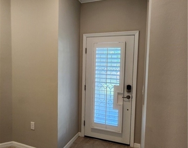 15090 Cortona Way - Photo Thumbnail 22