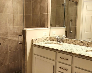 15090 Cortona Way - Photo Thumbnail 9