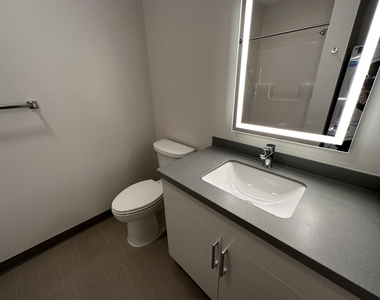 409 Elm - Photo Thumbnail 2