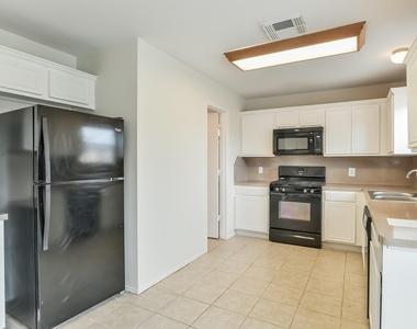 20235 Sandwith Drive - Photo Thumbnail 6