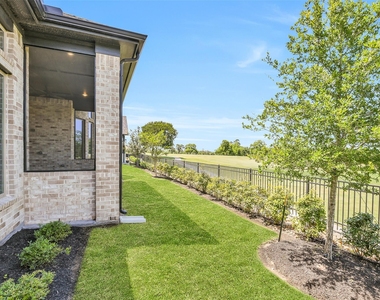 10106 Lehman Drive - Photo Thumbnail 45
