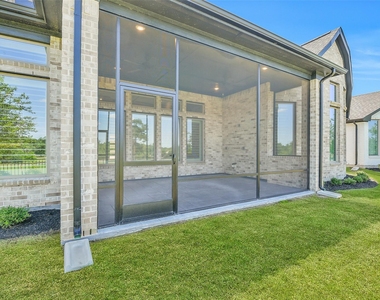 10106 Lehman Drive - Photo Thumbnail 44